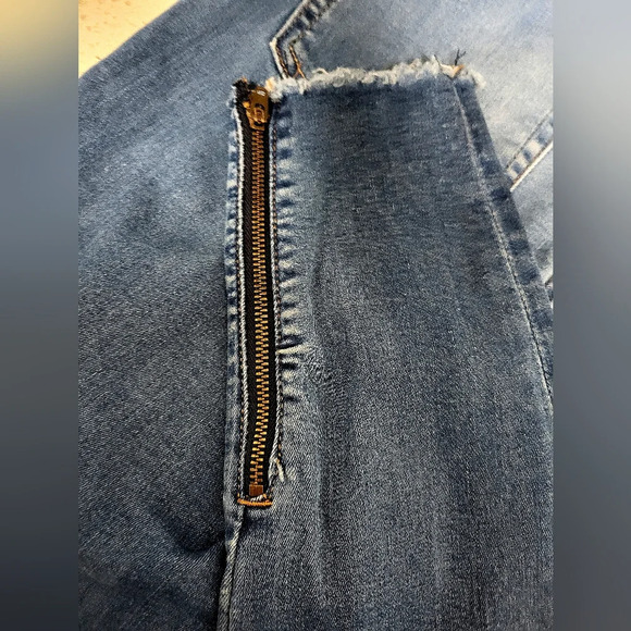 Tommy Hilfiger Ankle Jeans with Gold Zippers - Size 2- Vintage - Picture 3 of 7